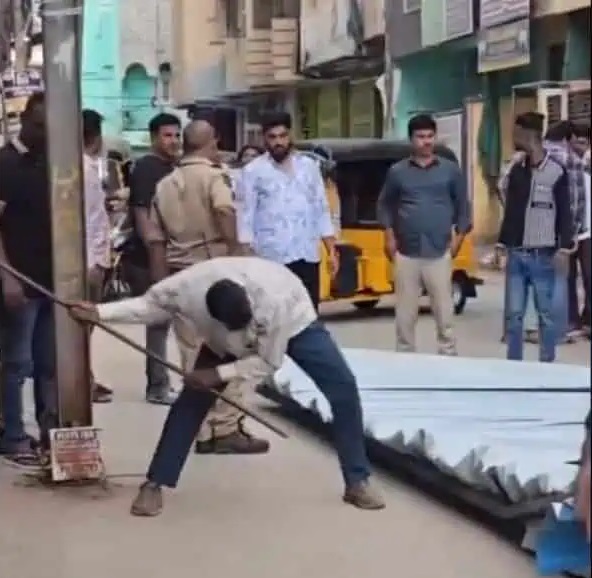 Biker Narrowly Escapes After Tin Shed Falls on Him in Hyderabad's Tolichowki; Owner Booked