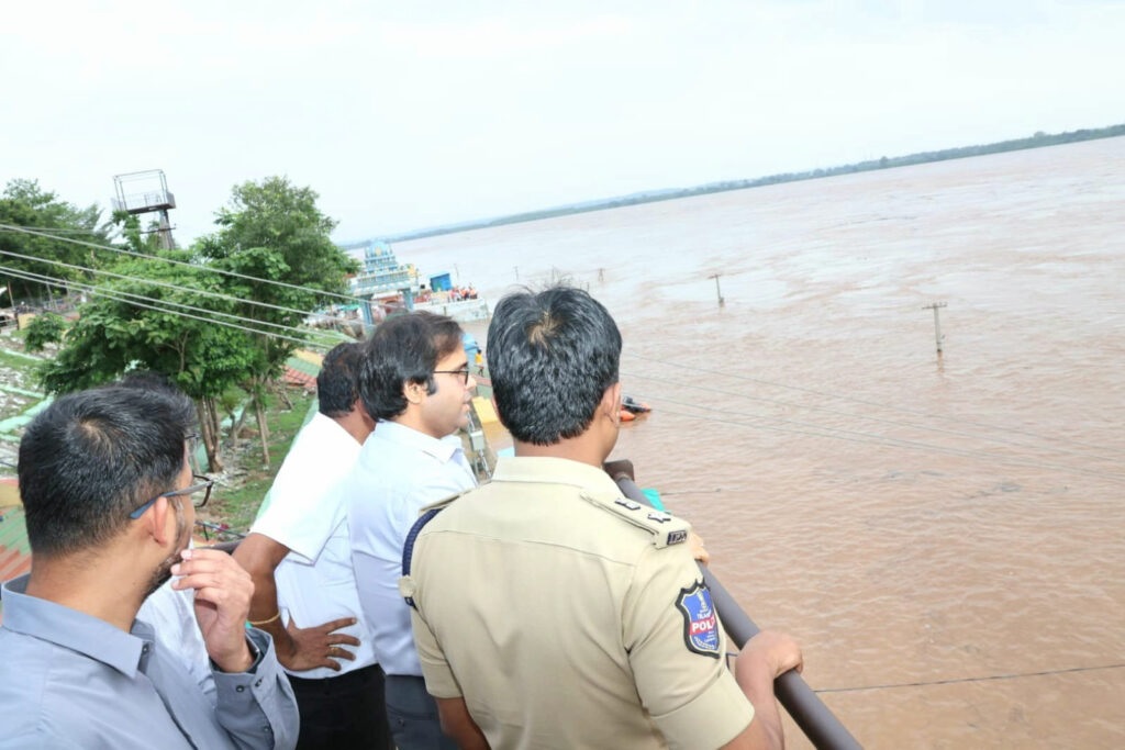 Godavari River Reaches 48 Feet at Bhadrachalam, Second Danger Warning Issued