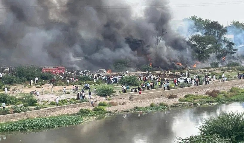 Hyderabad: Major Fire Breaks Out Near Musi River in Chaderghat, Several Tin Sheds Gutted
