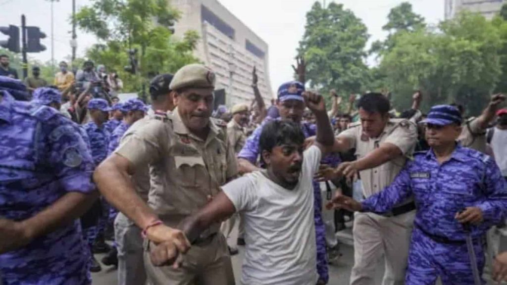 Supreme Court Orders Release of Minor Student Protesters, Those With Clean Records