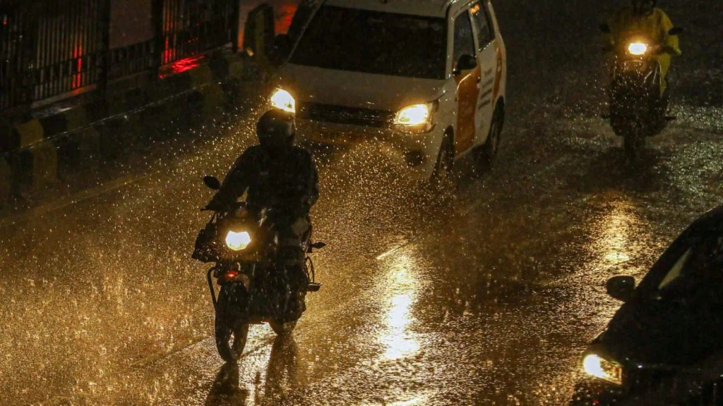 Heavy Rains Lash Hyderabad, IMD Issues Red Alert for 8 Telangana Districts
