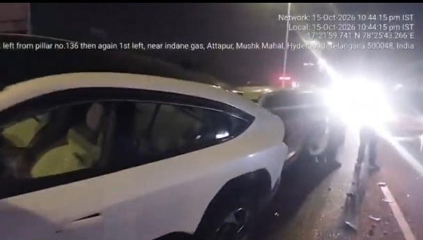 Six Cars Damaged in Chain Collision on Hyderabad’s PVNR Expressway